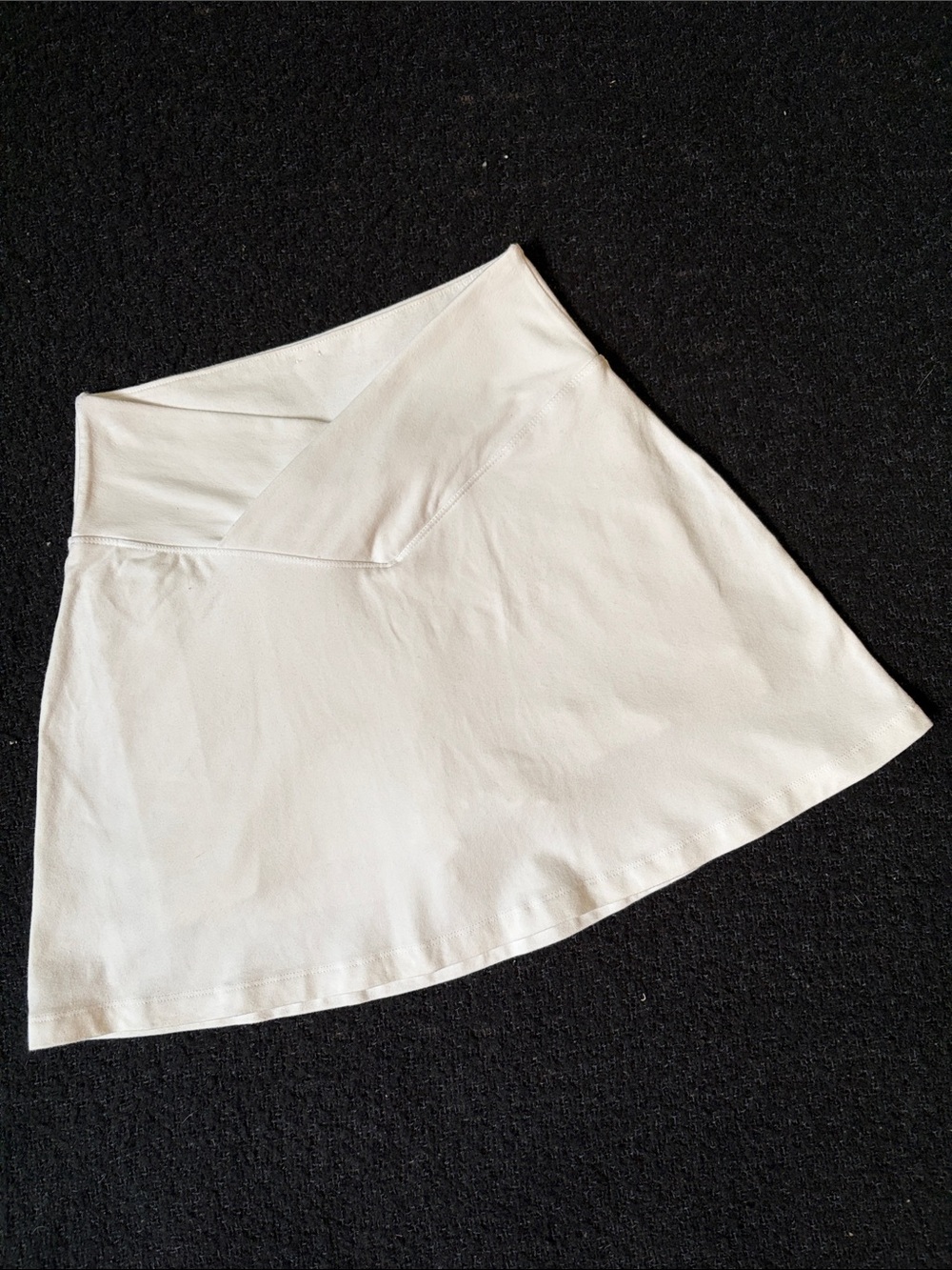🎾 VICTORIAS SECRET PINK WOMENS SIZE SMALL WHITE CROSSOVER WAIST SKORT